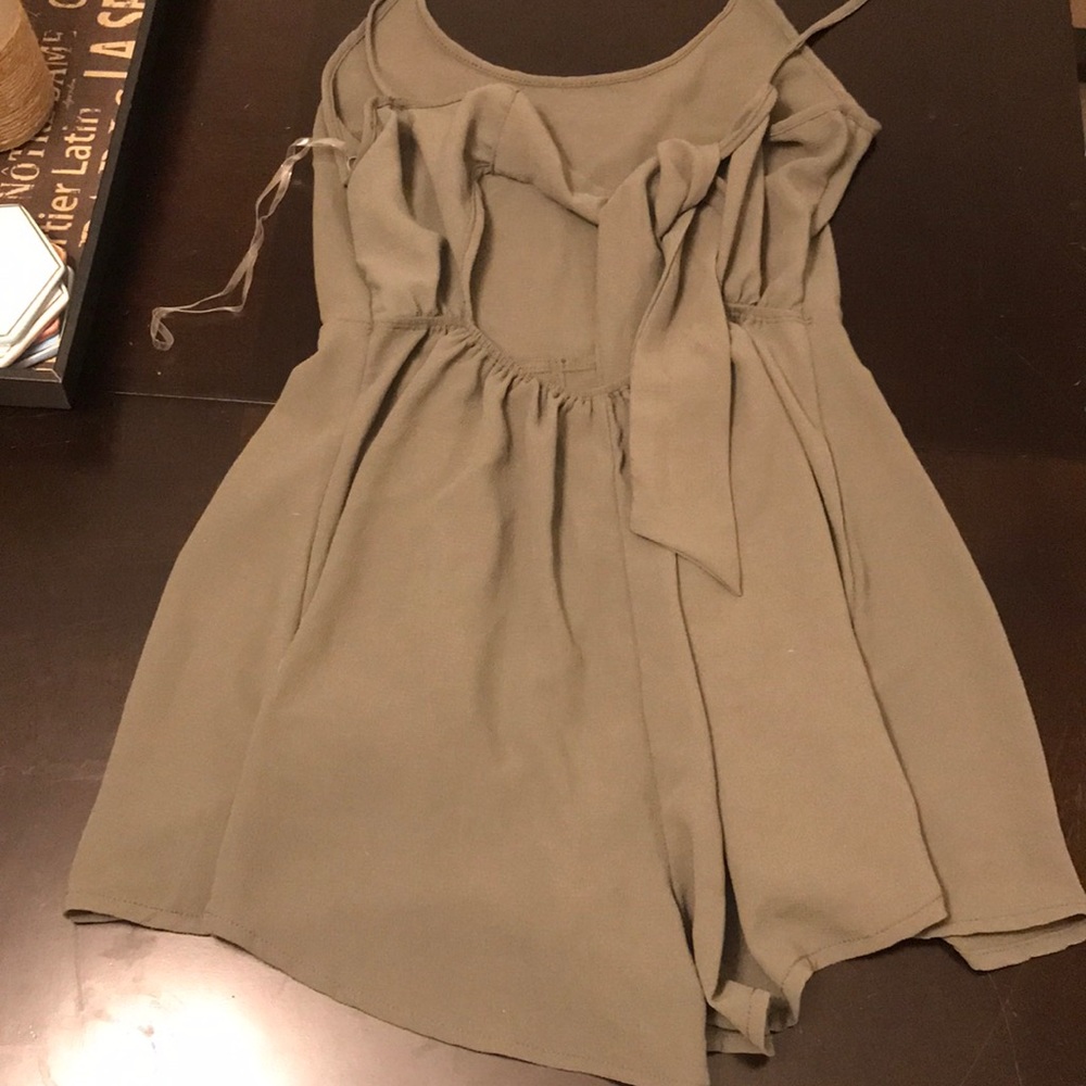 Romper - Picture 2 of 2